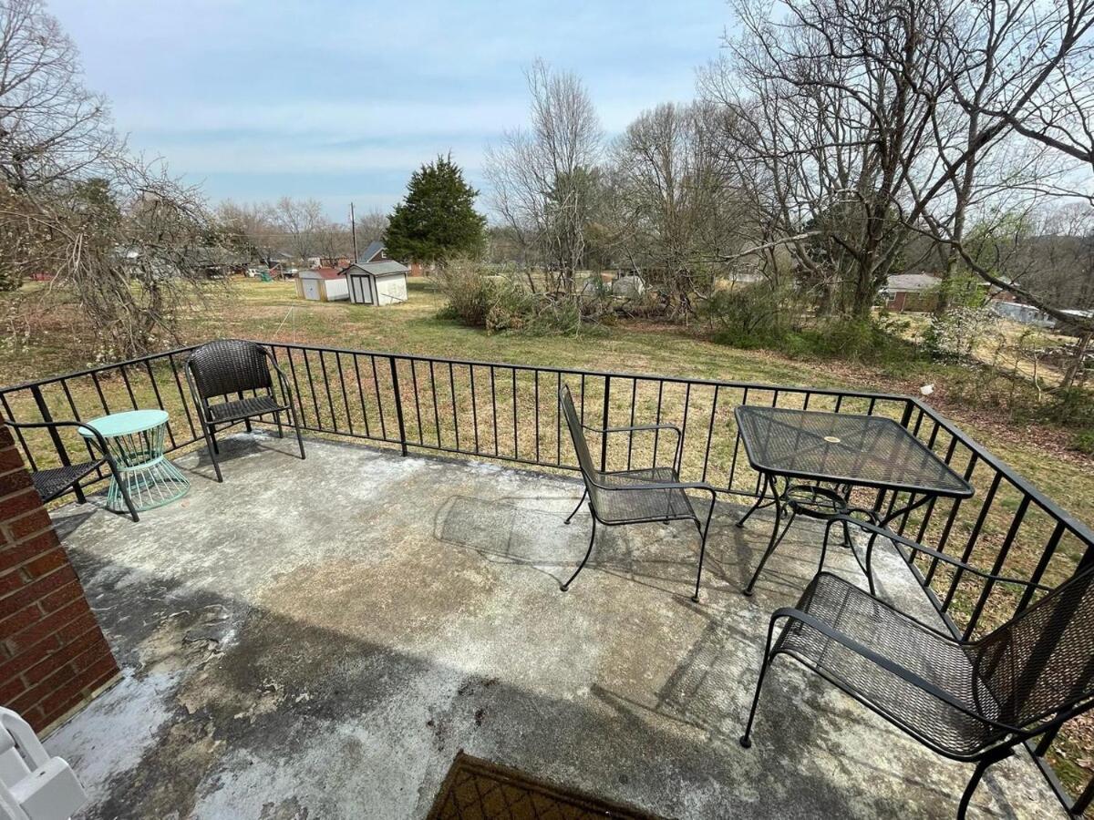 Humble Abode Hotel Hickory Exterior photo